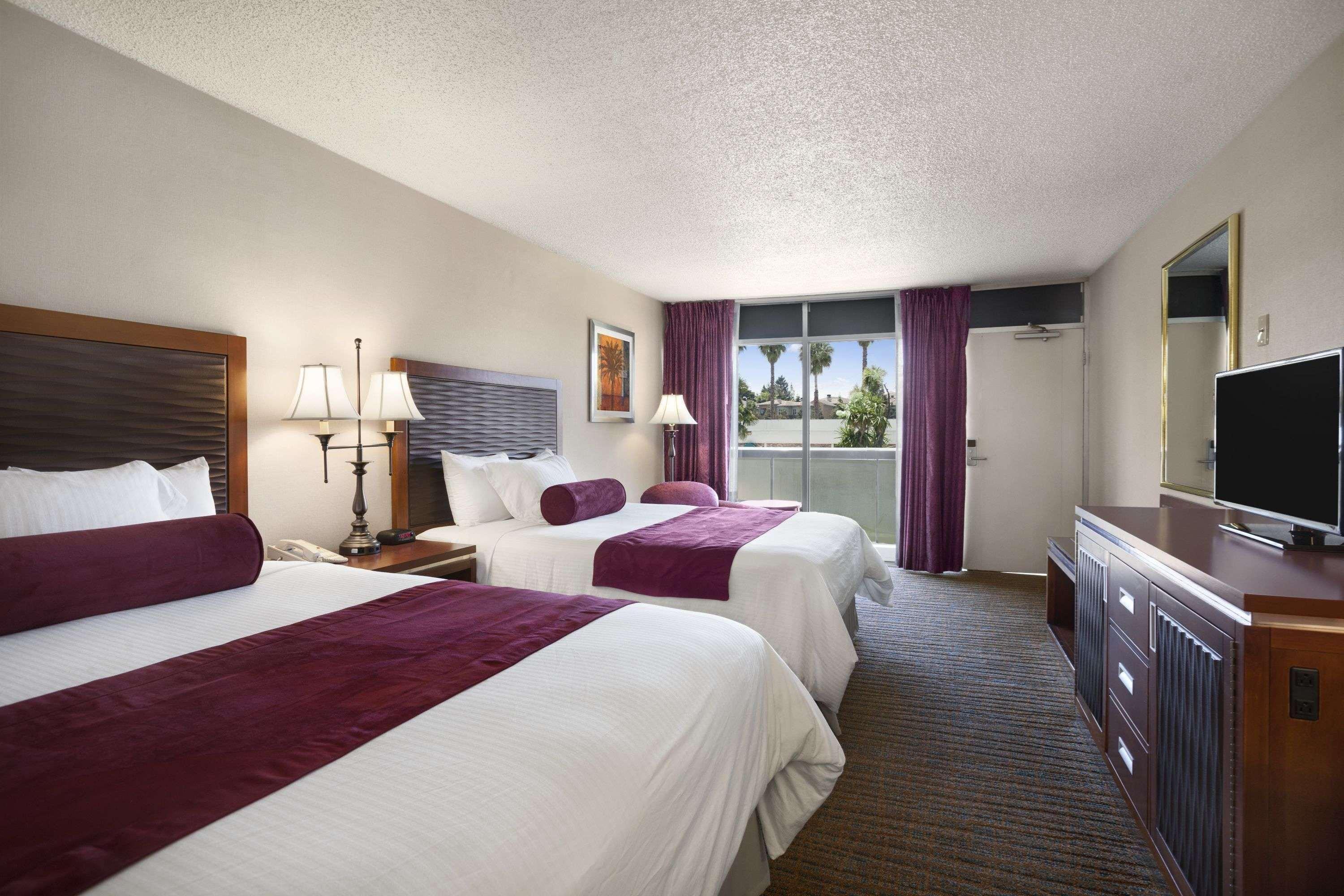 Ramada By Wyndham Sunnyvale/Silicon Valley Εξωτερικό φωτογραφία