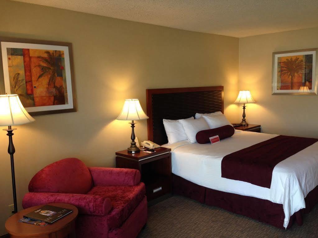 Ramada By Wyndham Sunnyvale/Silicon Valley Εξωτερικό φωτογραφία