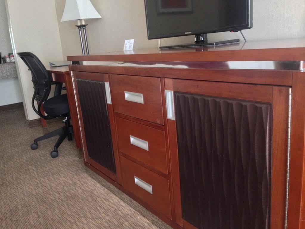 Ramada By Wyndham Sunnyvale/Silicon Valley Εξωτερικό φωτογραφία